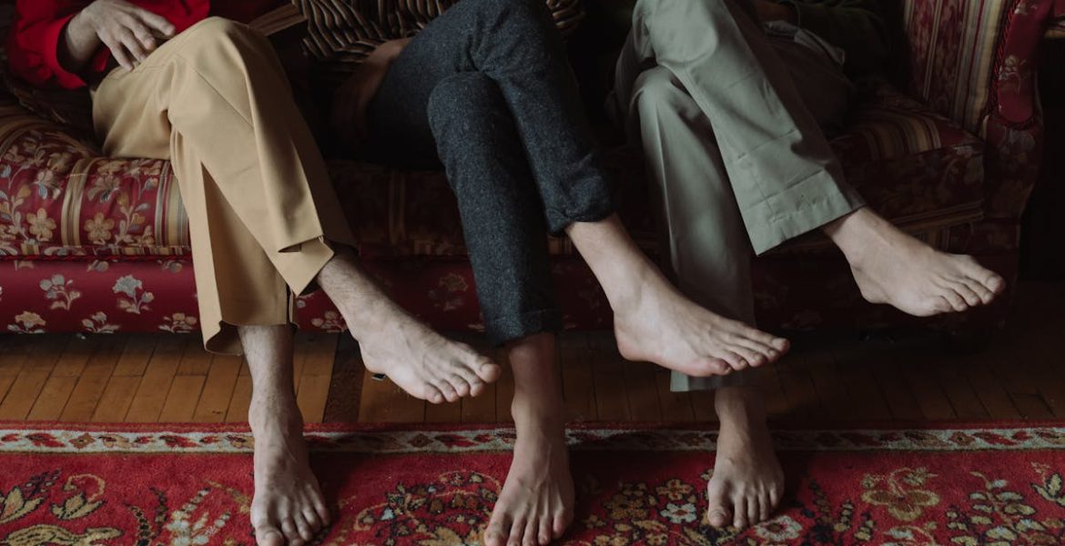 découvrez l'univers fascinant du fétichisme : explorez ses différentes facettes, ses pratiques variées et son impact sur la sexualité humaine. plongez dans une communauté ouverte d'esprit où chaque passion trouve sa place.