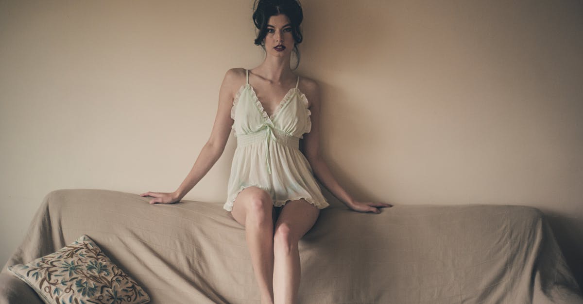 découvrez notre collection de lingerie alliant élégance et confort. des pièces raffinées pour sublimer votre féminité, que ce soit pour un quotidien ou une occasion spéciale. explorez des styles variés, des matières délicates et des coupes flatteuses.