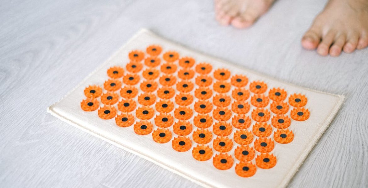 découvrez les bienfaits du tapis d'acupression : soulagement du stress, amélioration de la circulation sanguine et détente musculaire. explorez comment cet outil de bien-être naturel peut transformer votre routine quotidienne.