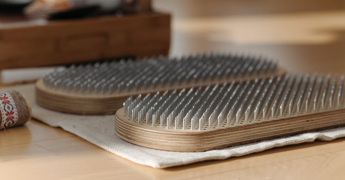découvrez les bienfaits des tapis d'acupression : soulagement du stress, amélioration du sommeil, réduction des douleurs musculaires et stimulation de la circulation sanguine. apprenez comment intégrer cet outil de bien-être dans votre routine quotidienne pour une relaxation optimale.