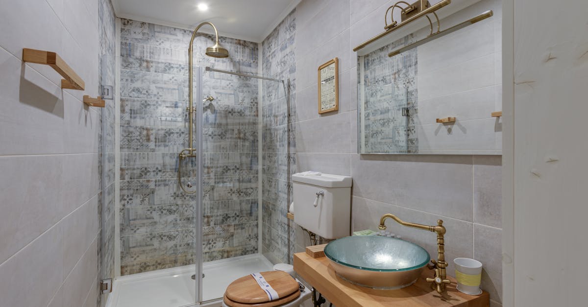 découvrez notre large sélection d'accessoires de douche, alliant fonctionnalité et esthétique. transformez votre expérience de bain avec des porte-savons, rideaux de douche et organisateurs pratiques, conçus pour simplifier votre quotidien tout en ajoutant une touche de style à votre salle de bains.